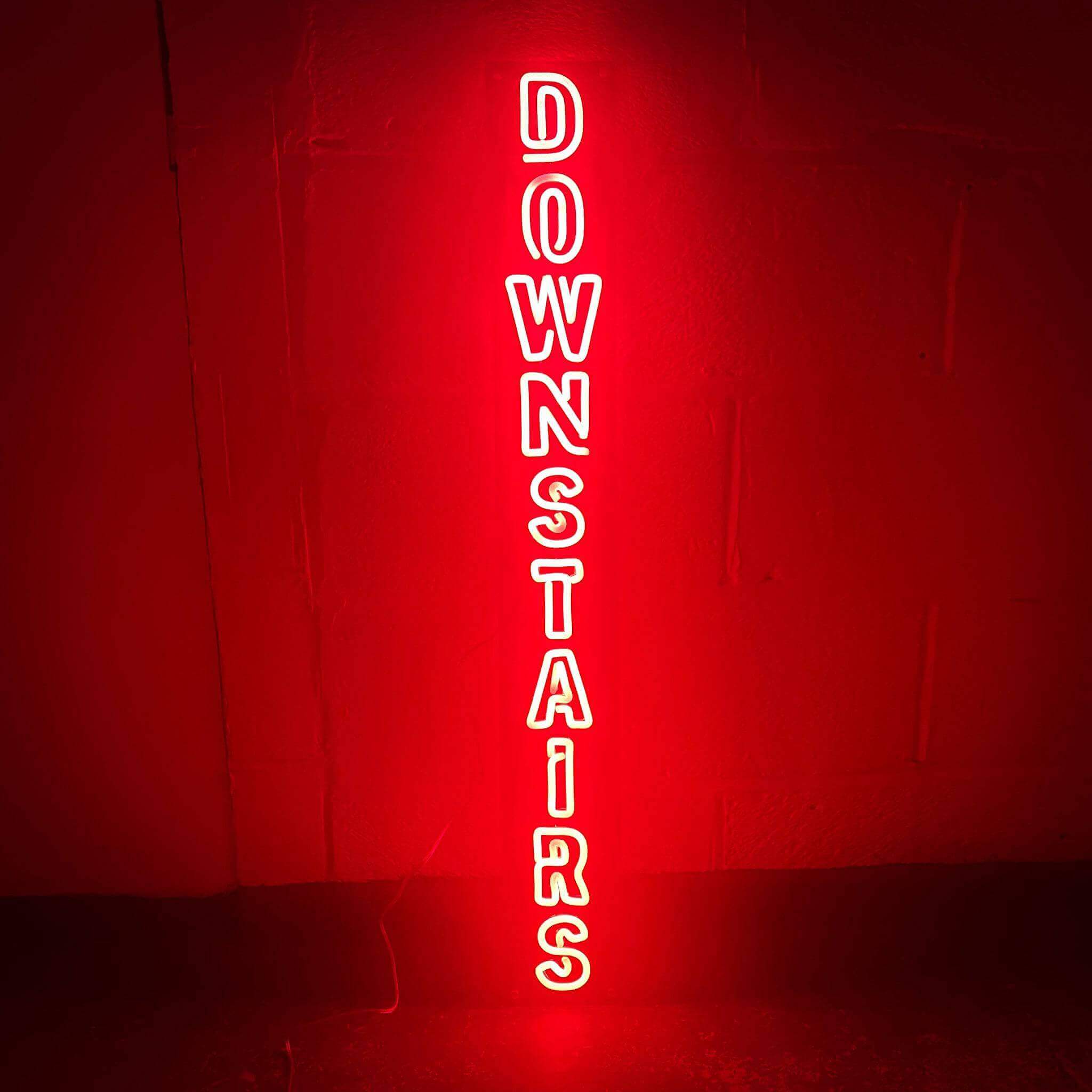 Custom Neon Vertical Sign - Online Editor - Made in London - 6mm Neon - Planet Neon